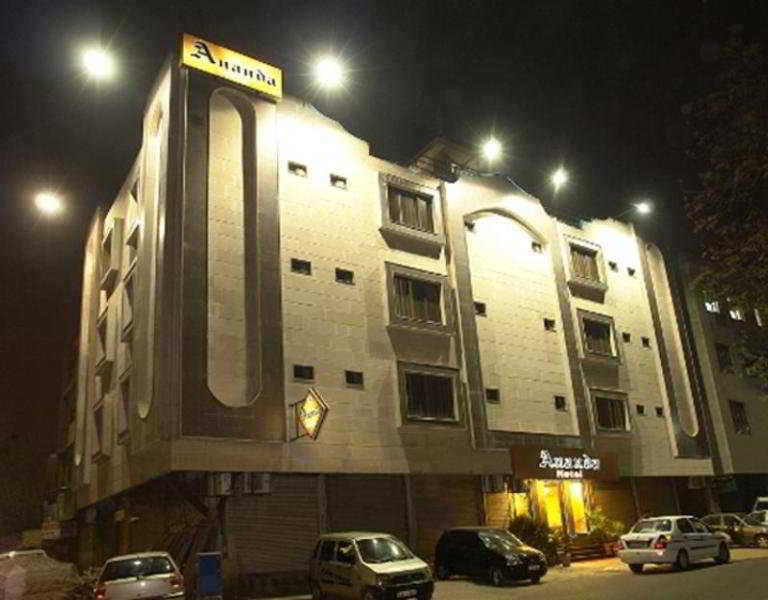 Hotel Ananda 德里 外观 照片